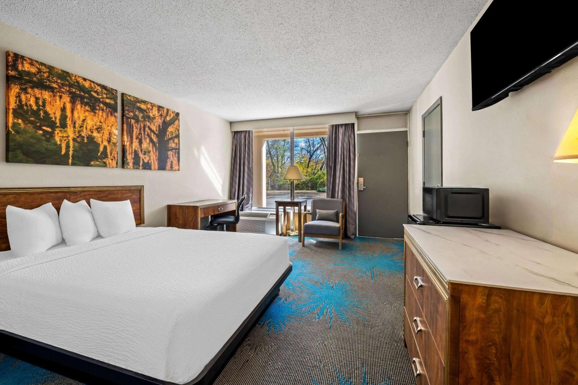 Days Inn By Wyndham Dubuque Eksteriør bilde
